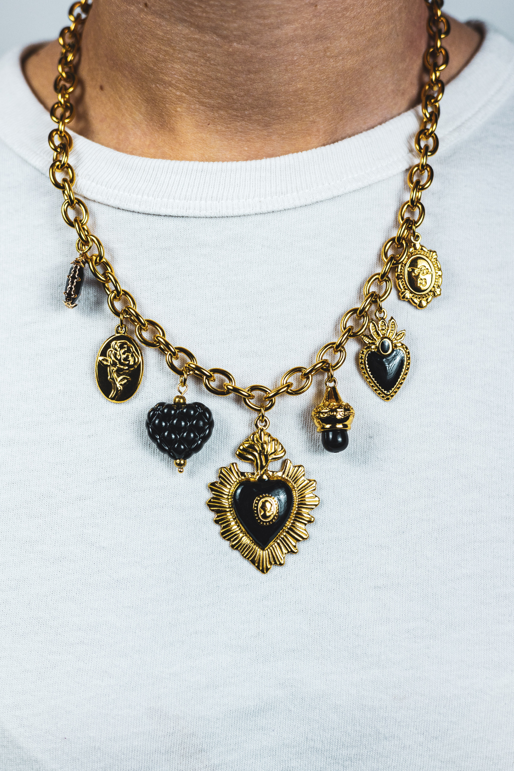 ICONA NERA – Collana con Ciondoli a Cuore