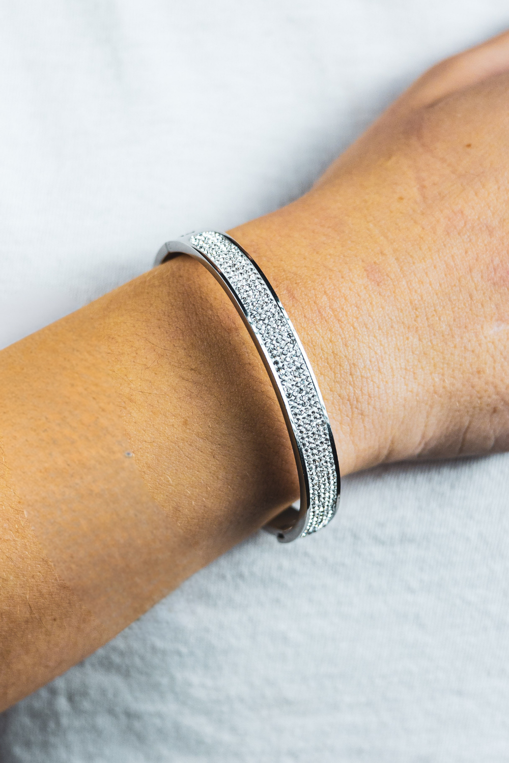 LUCE FERMA – Bracciale rigido luminoso