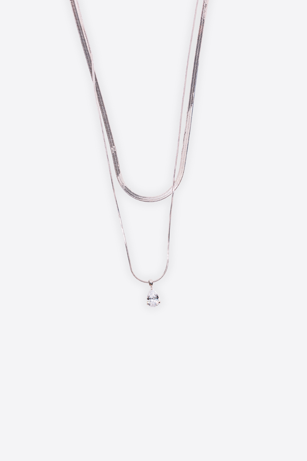 DOPPIO SPLENDORE – Collana doppio filo con zircone