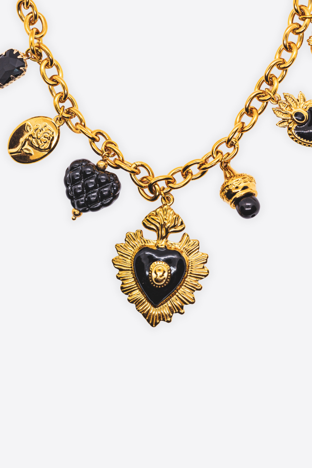 ICONA NERA – Collana con Ciondoli a Cuore