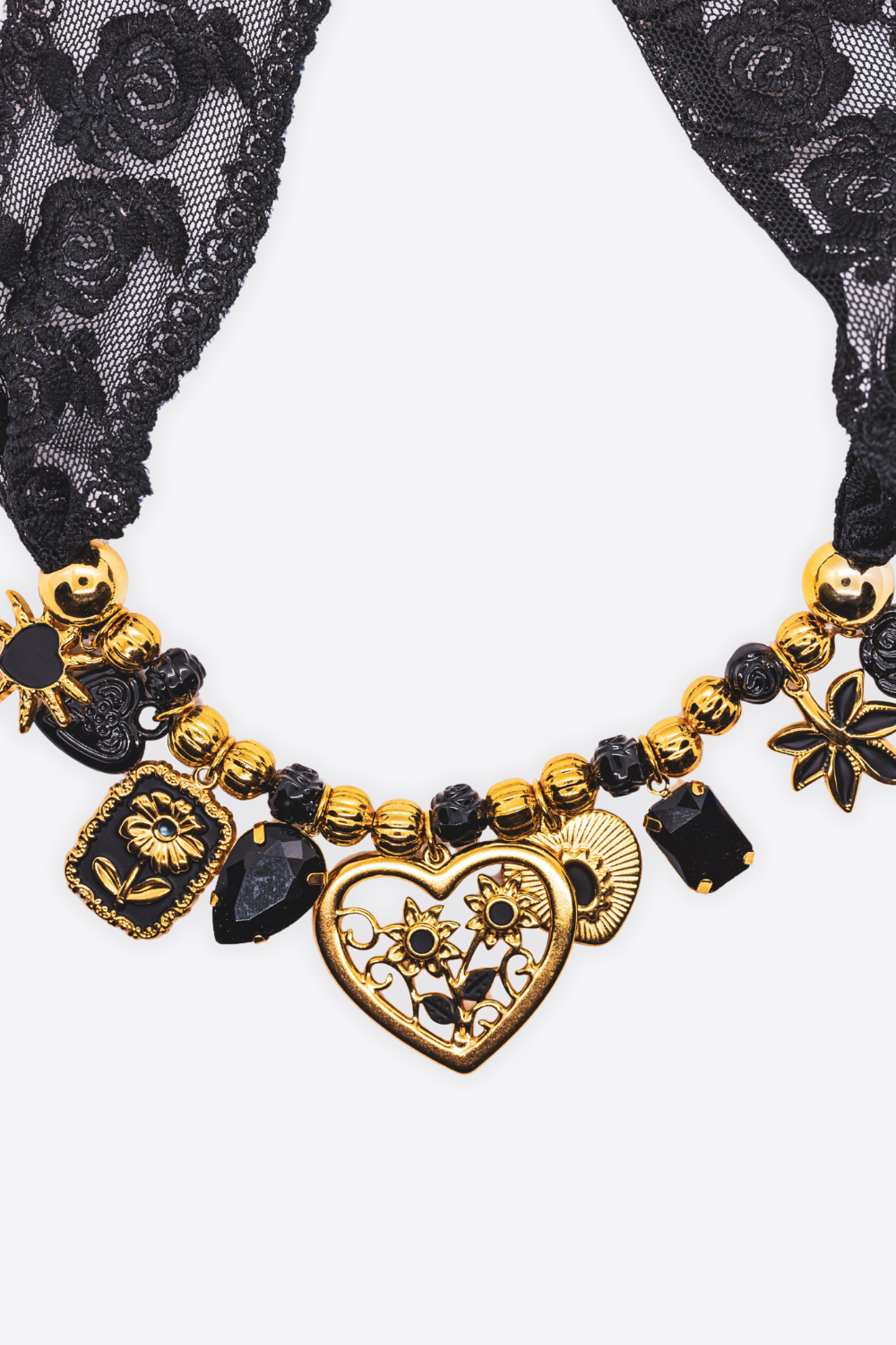 CUORE GOTICO – Collana con Pizzo
